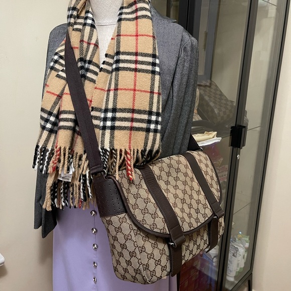 GUCCI canvass messenger bag - Picture 16 of 16